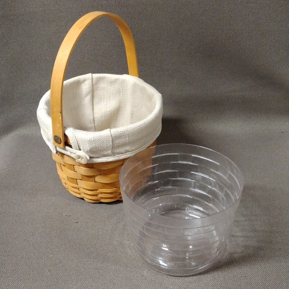 2002 Longaberger handled basket